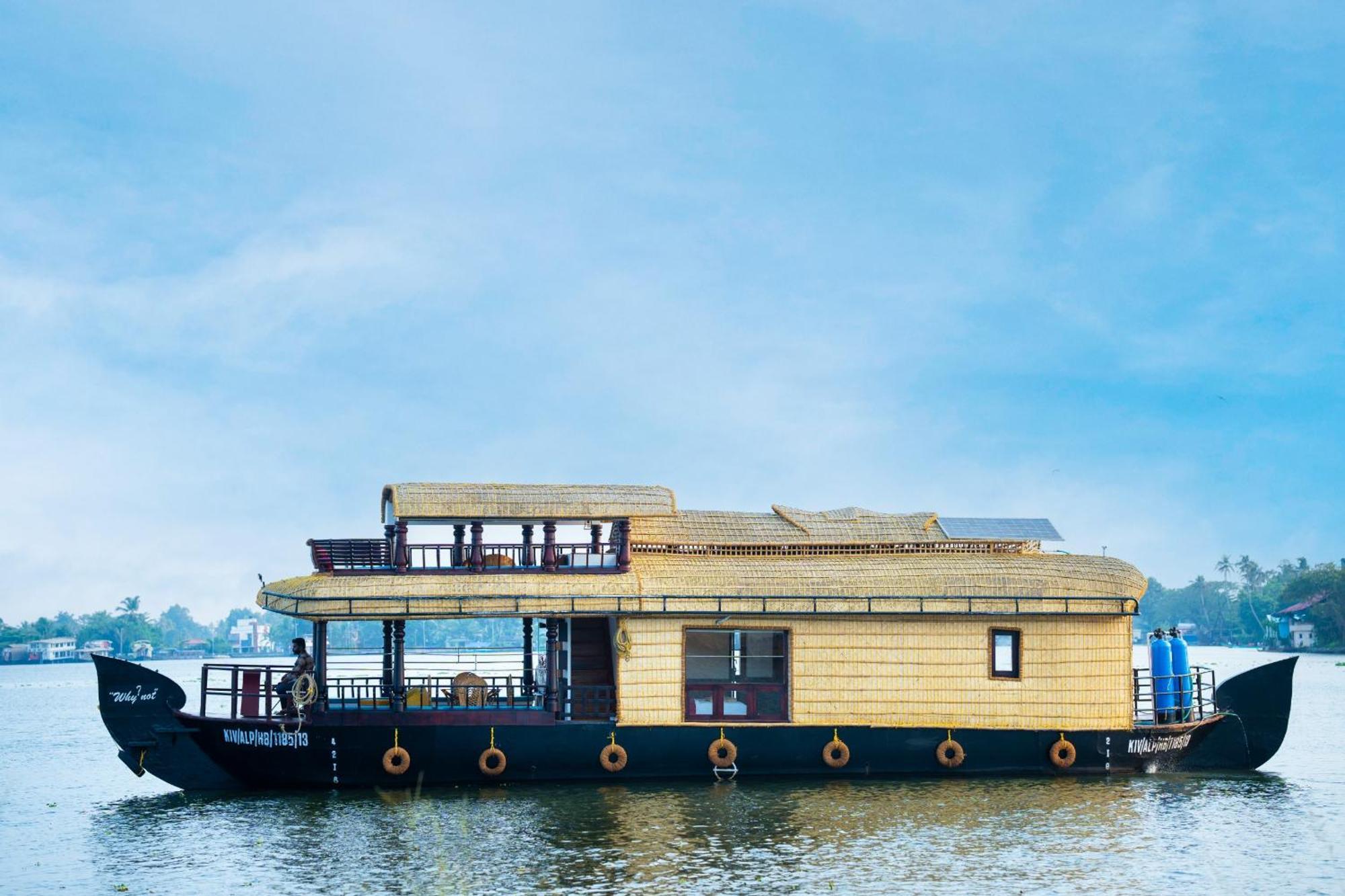 Hotel Why Not Houseboat Alappuzha Exteriér fotografie