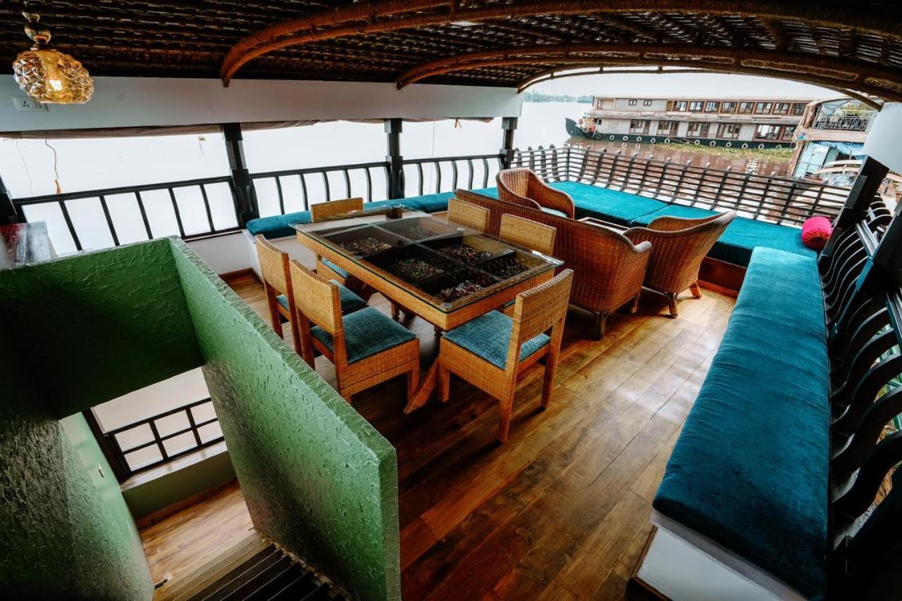 Hotel Why Not Houseboat Alappuzha Exteriér fotografie